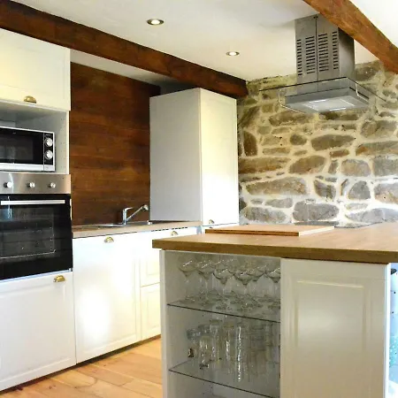 Spacious Holiday In Viroinval Near Forest * Regniessart